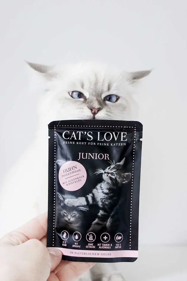 Menú gatitos pollo 85g